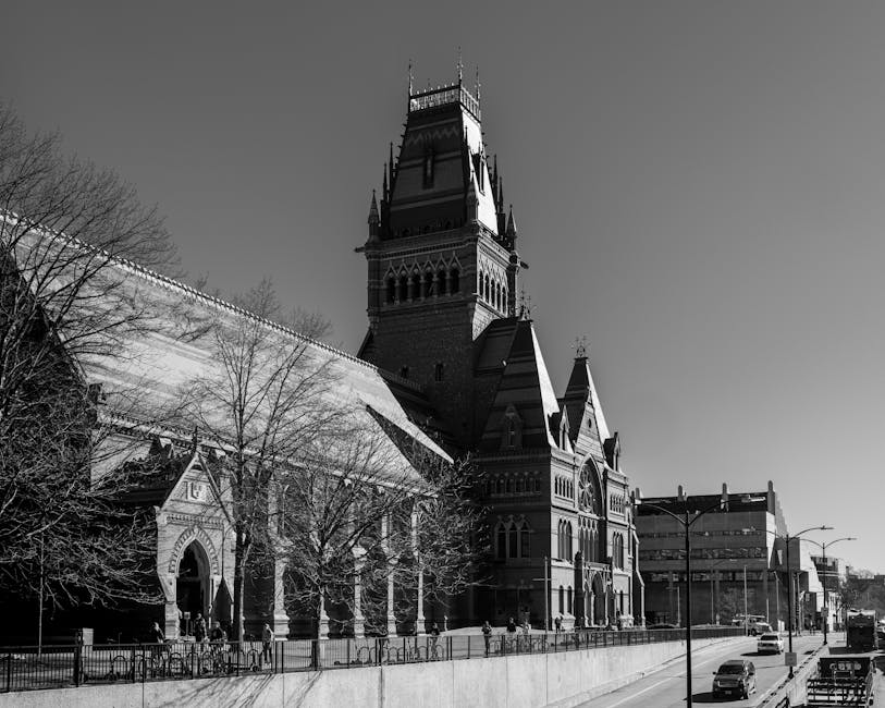 Harvard Applicants Reportedly Informed Just Minutes Before Admission Decisions